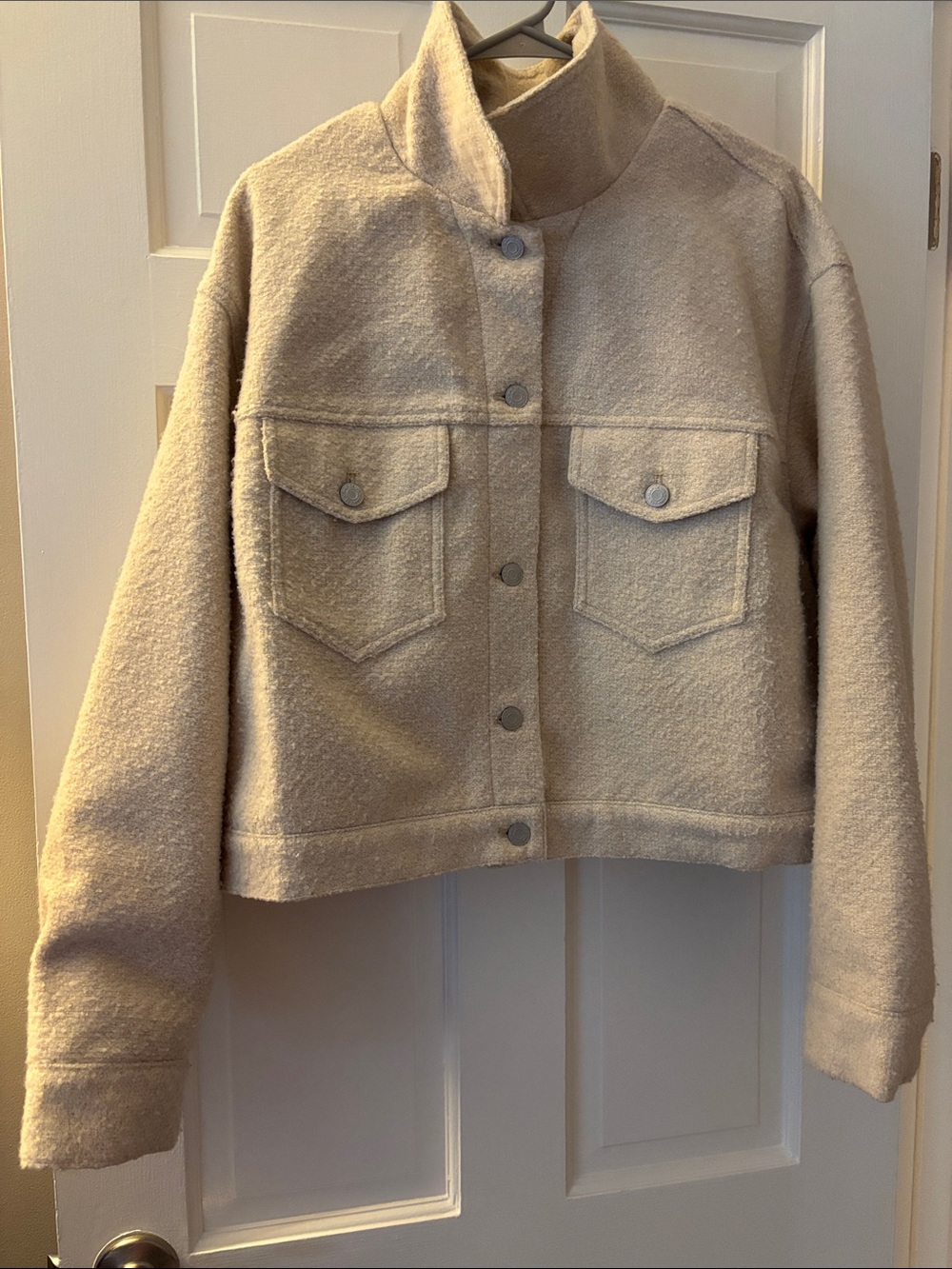 Classic Women's Short Textured Jacket - Cream, GAP XL!